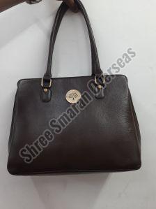 Compact Leather Purse with Zipper