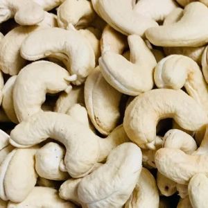 Organic Cashew Nuts