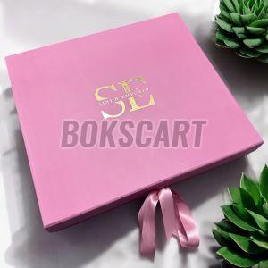 Collapsible Ribbon Rigid Box