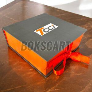 Halo Orange Packaging Box