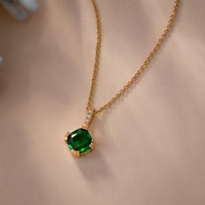 Ladies Stylish Emerald Gold Plated Pendant With Chain