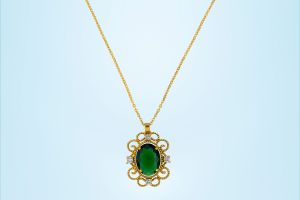Ladies Royal Sapphire Gold Plated Pendant With Chain