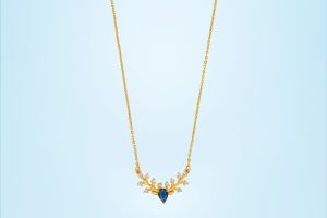 Ladies Regal Blossom Gold Plated Pendant With Chain