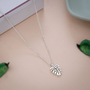 Ladies Leaf Design German Silver Pendant With Chain