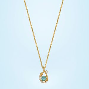 Ladies Designer Gold Plated Pendant With Chain