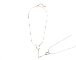 Ladies Stunning Round Design Gold Plated Pendant With Chain