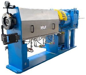 Rubber Extruder with Roller Feed 1