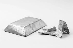 Solid 98 Grade Aluminium Ingots