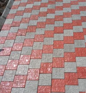 Square design interlocking paver blocks