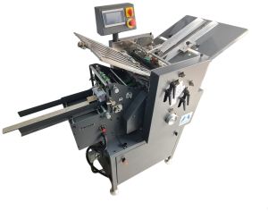 MISTRY AUTOMATIC LEAFLET FOLDING MACHINE FOR PHARMACEUTICAL INDUSTRY INDIA MAKE