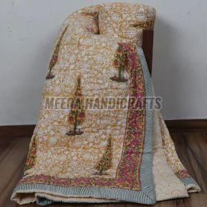 Yellow Printed Christmas Tree Quilt
