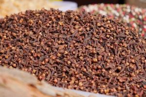 Brown Dried Whole Clove