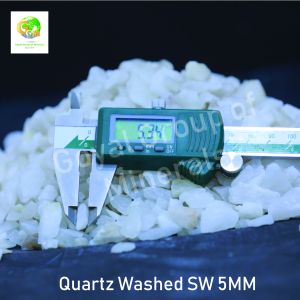 Snow White 5mm Quartz Washed Grit