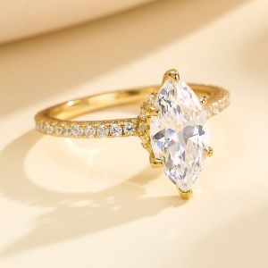 Gold Plating White Zircon Ring