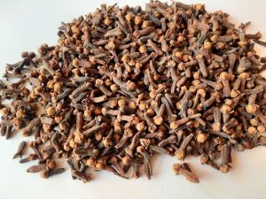 A Grade Brown Whole Clove