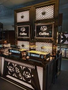 Fancy Golden Catering Counter