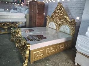 Solid Wooden Handcarving King Size Bed