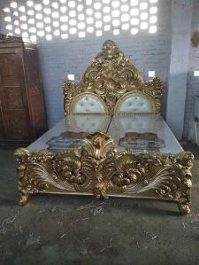 Solid Wooden Handcarving King Size Bed