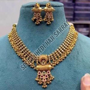 Modern Necklace Set
