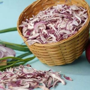 Dehydrated Pink Onion Flakes