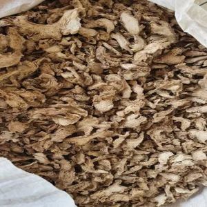 Light Brown Dehydrated Ginger Flakes