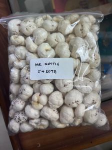 white makhana