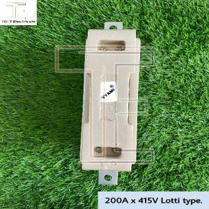200A T & Lotti Type Kit Kat Fuse