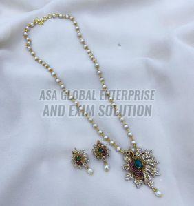 Ladies Brass Peacock Pearl Pendant Set