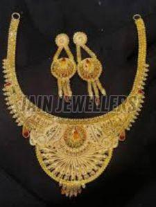 Indian Gold Necklace Set