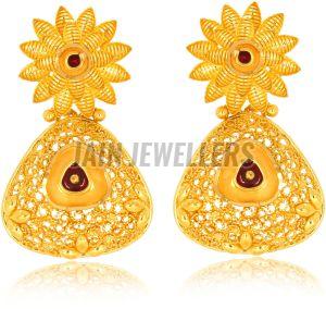 Ladies Trendy Gold Earrings
