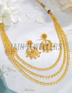 Layered Gold Necklace Set