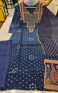 Pure Crepe Bandhni Ladies Printed Kurtii with Dupatta