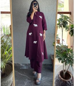 Ladies Elephant Embroidery Cotton Kurti With Pants Set