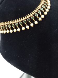 Ladies Sleek Design With A.d Pearls On Bottom Necklace Set