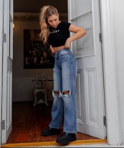 Ladies Straight Fit Rugged Denim Jeans