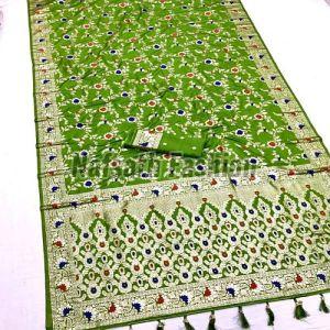 Floral Design Multicolor Banarasi Silk Saree