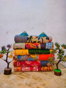 INDIAN VINTAGE KANTHA QUILT