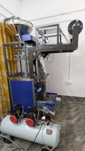 Pneumatic FFS Weigh Filler Packing Machine