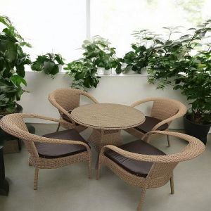 The Harmony Hues Outdoor Dining Set