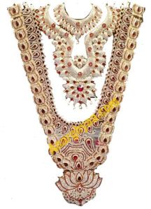 deity decorative stonework necklace set