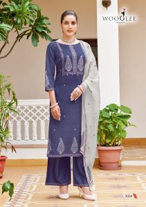 women printed hand work kurti