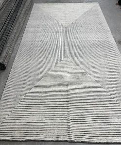 Woolen Grey Hand Knotted Silk Rug