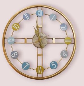 Anaistacia Metal Wall Clock