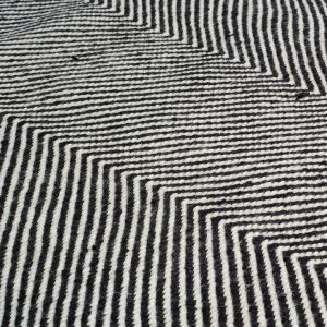 Woolen Rectangular Home Flat Weave Rug