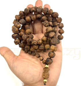 Handmade, Original &AMP; Natural 6mm to 12mm Rough Tulsi 108 Beads Hand-Knotted Mala/necklace