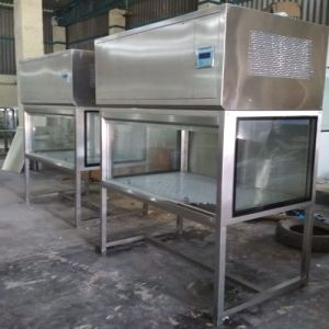 Vertical Laminar Air Flow