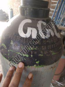 nitrogen gas cylinder