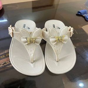 Ladies Party Wear White PU Slipper