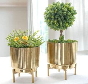 Iron Lining Planter