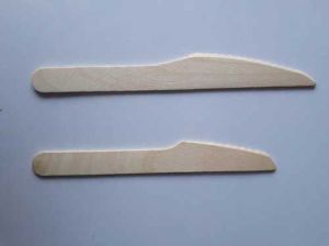 Beige 160mm Wooden Knife